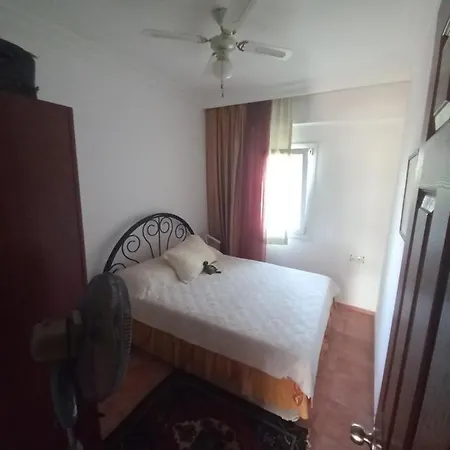 Akarca Havuzlu Apart